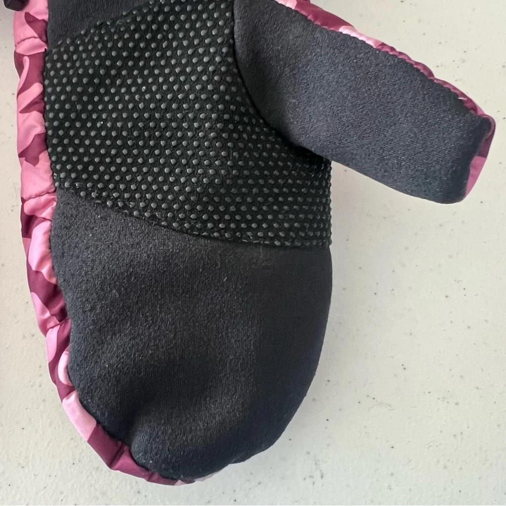 The North Face Girls Mossbud Swirl Mittens Floral Size XL Faux Fur Pink Lined